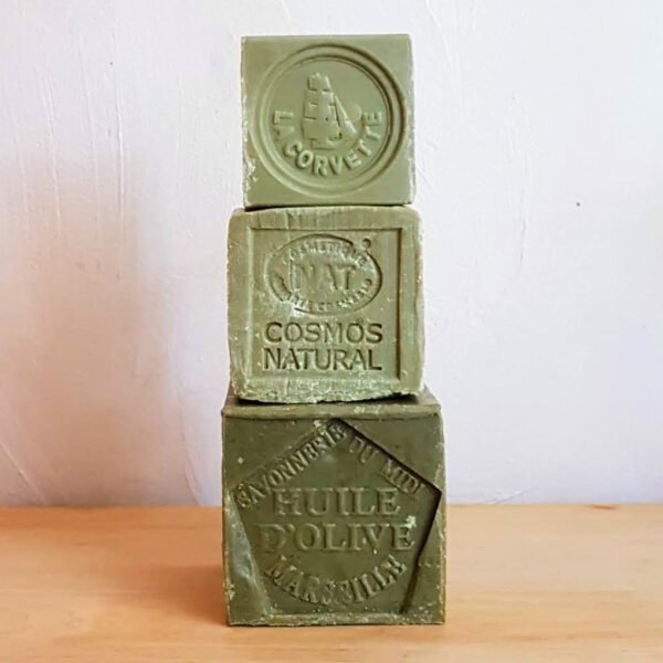 La Corvette Marseille-saippua kuutio